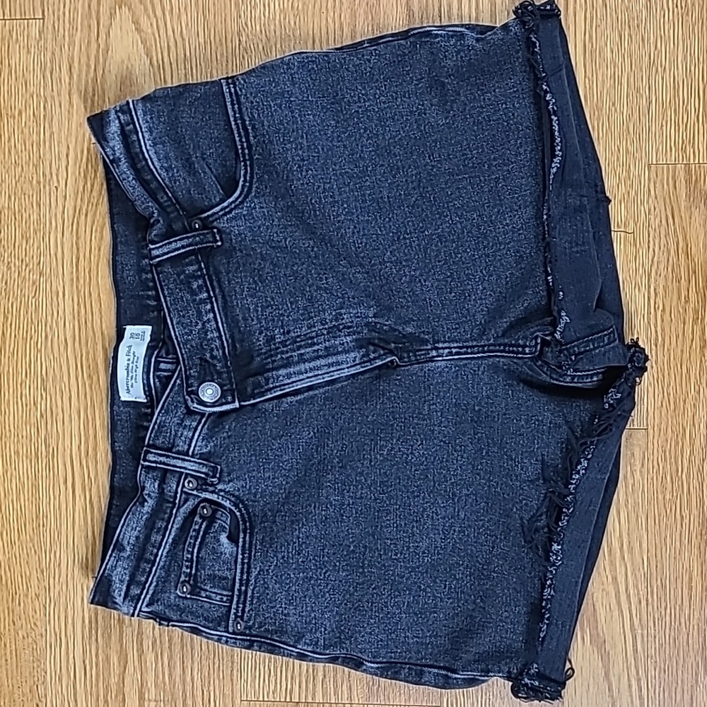 ABERCROMBIE & FITCH 90s SLIM STRAIGHT ULTRA HIGH RISE SLANT FLY GIRLS SHORTS